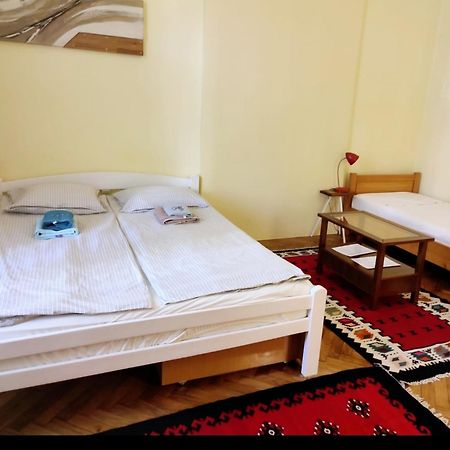 Cricket 2 Hostel Beograd Ngoại thất bức ảnh