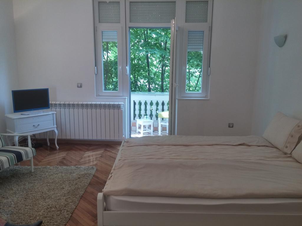 Cricket 2 Hostel Beograd Ngoại thất bức ảnh
