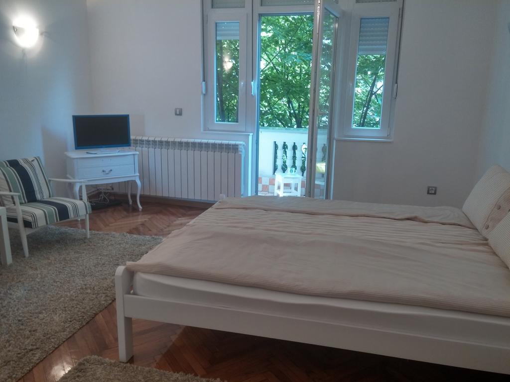 Cricket 2 Hostel Beograd Ngoại thất bức ảnh